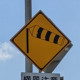 横風注意（交通標識（警戒標識）コレクション）